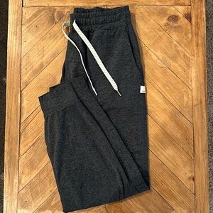 Vuori Joggers
